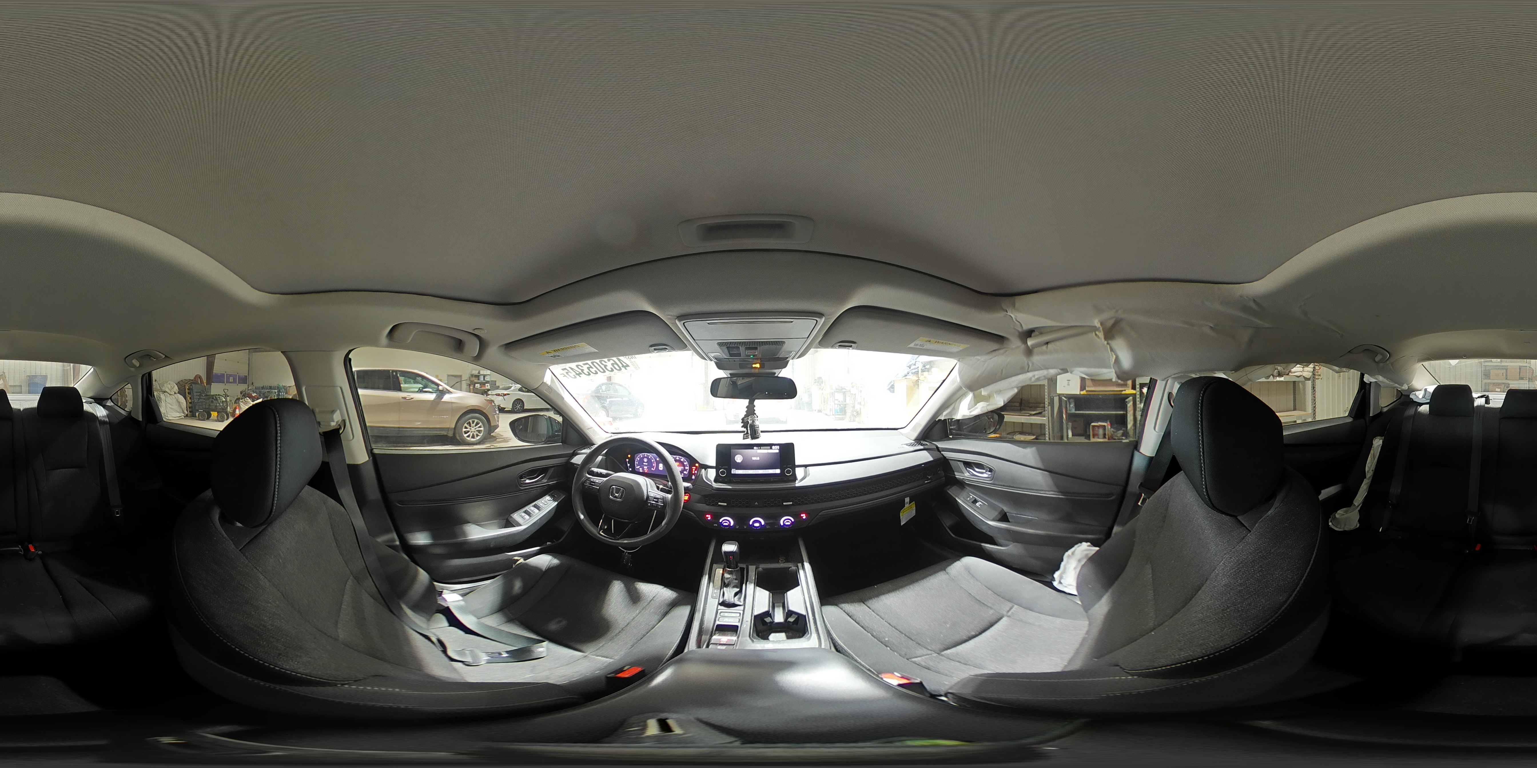 2023 Honda Accord - Image 12