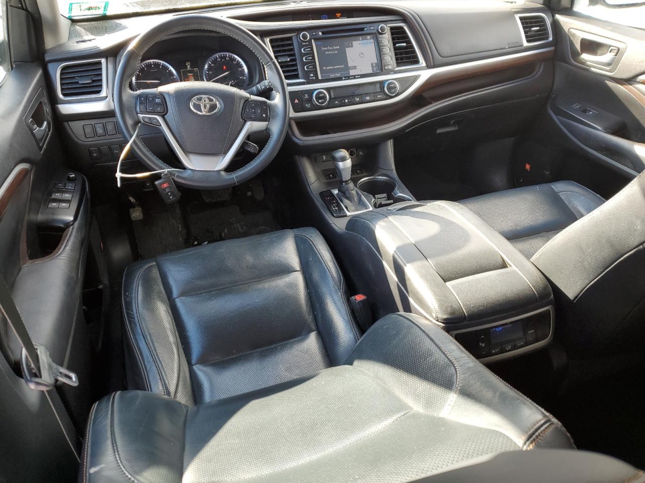 2016 Toyota Highlander - Image 8