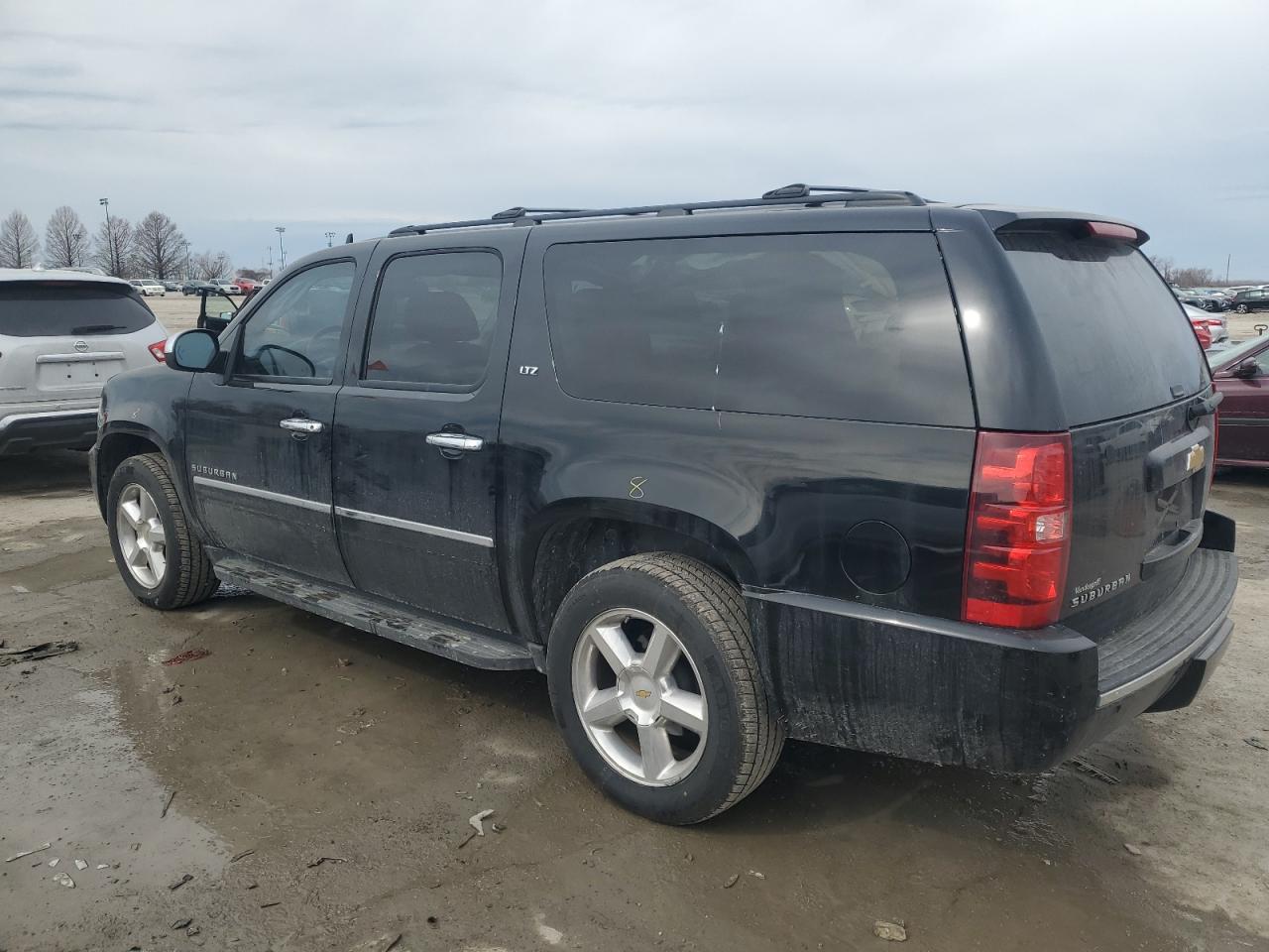 2013 Chevrolet Suburban - Image 2
