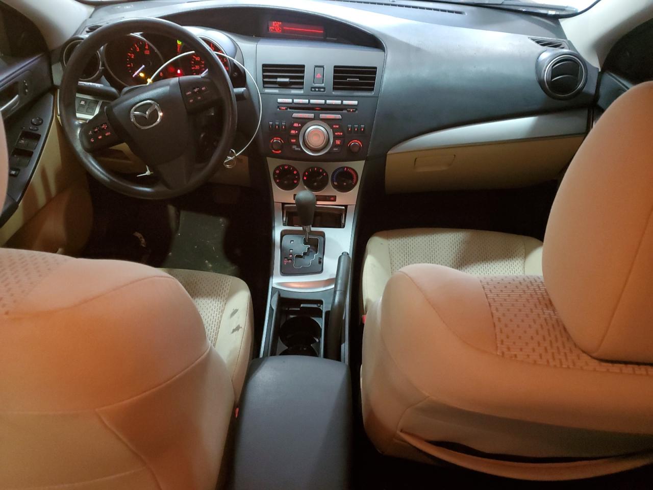 2010 Mazda 3 - Image 8