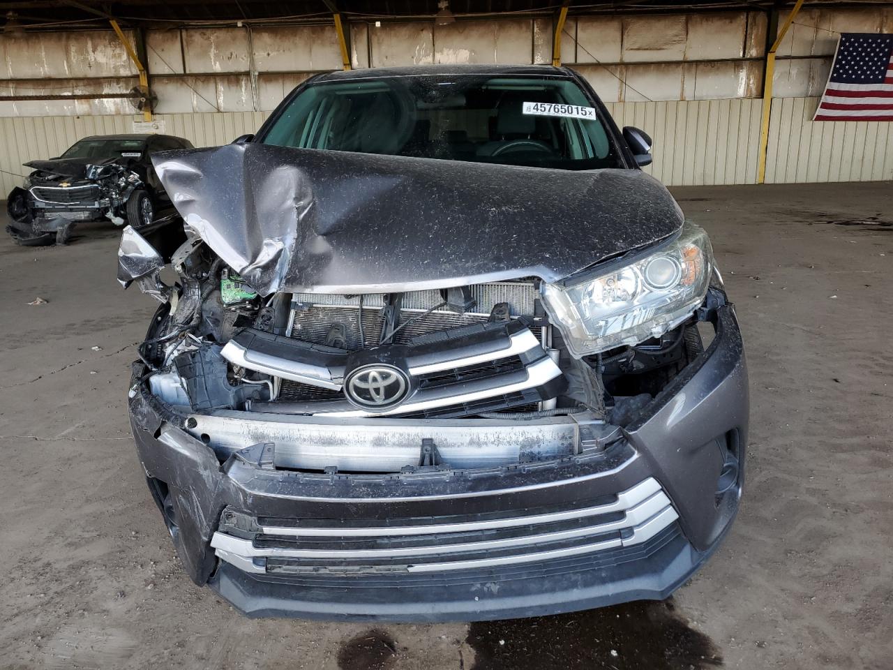 2019 Toyota Highlander - Image 5