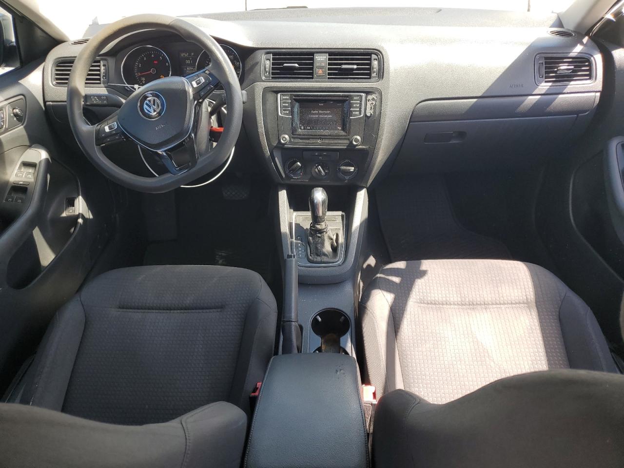 2016 Volkswagen Jetta - Image 8