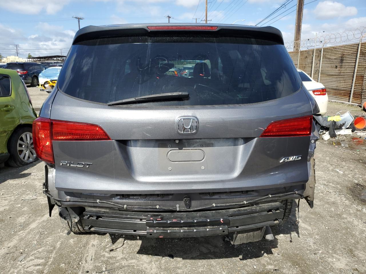 5FNYF6H14JB050114 HONDA PILOT 2018