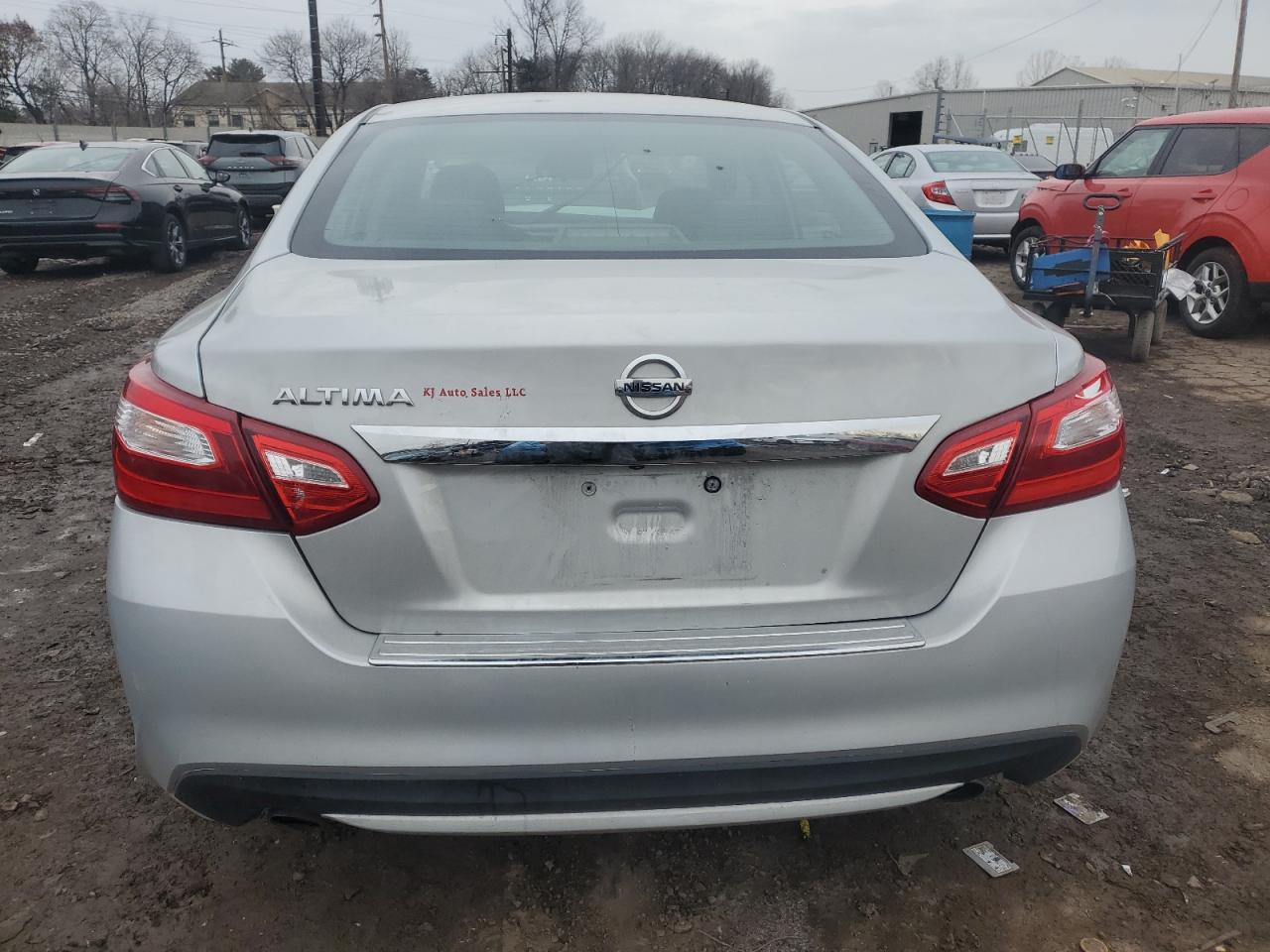 2017 Nissan Altima - Image 6