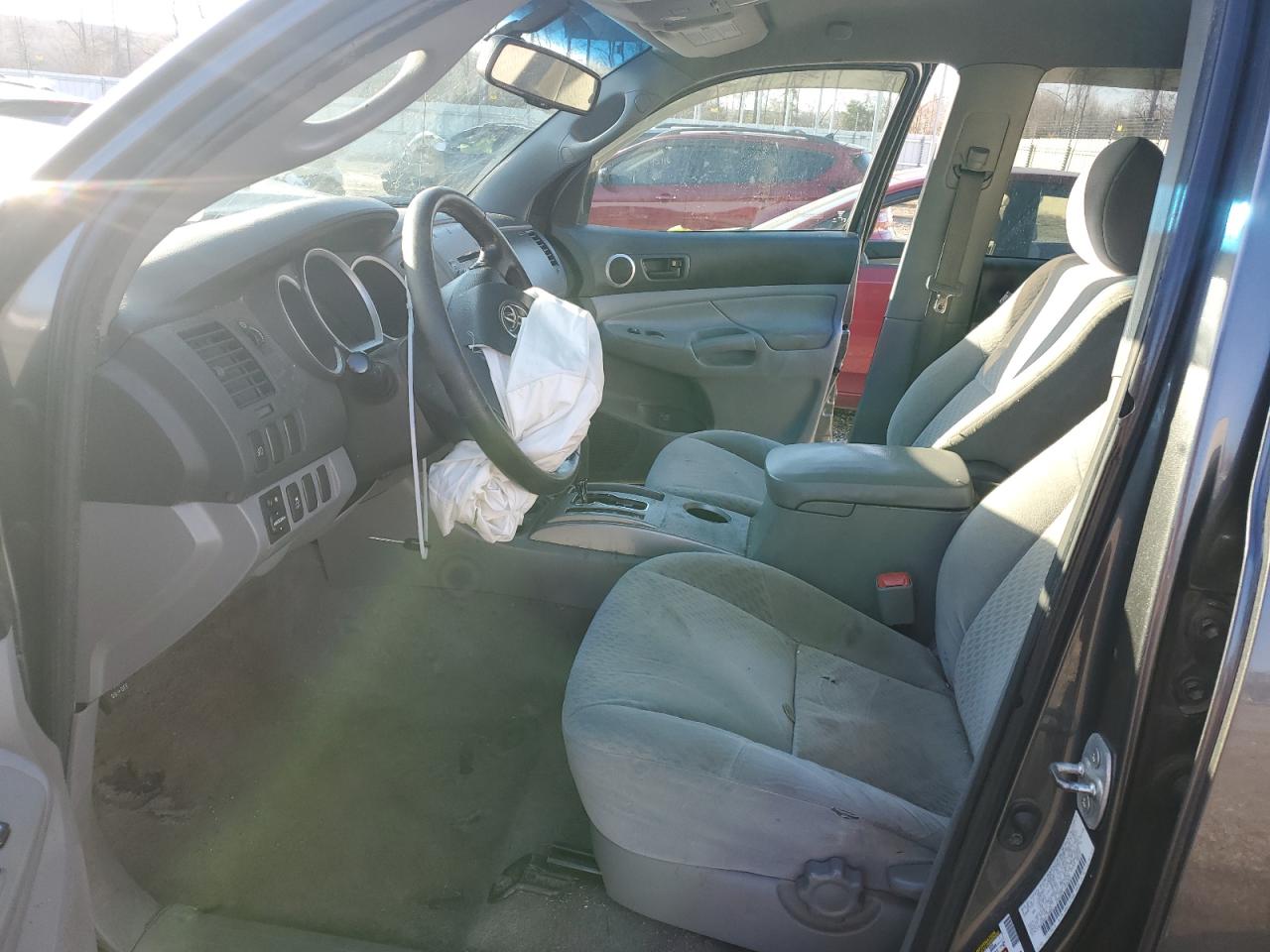 2011 Toyota Tacoma - Image 7