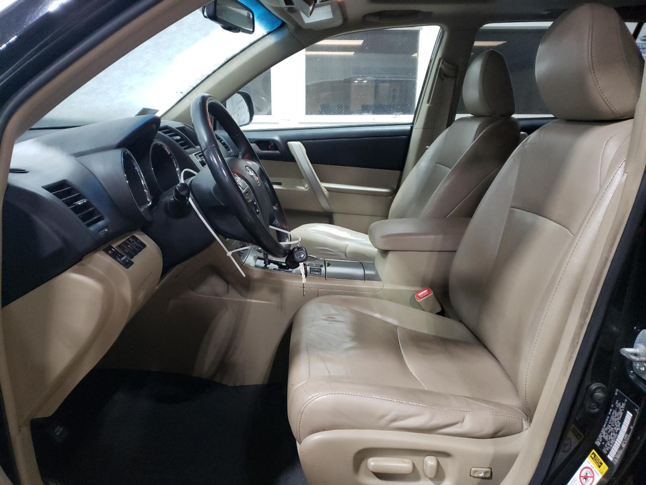 2013 Toyota Highlander - Image 7