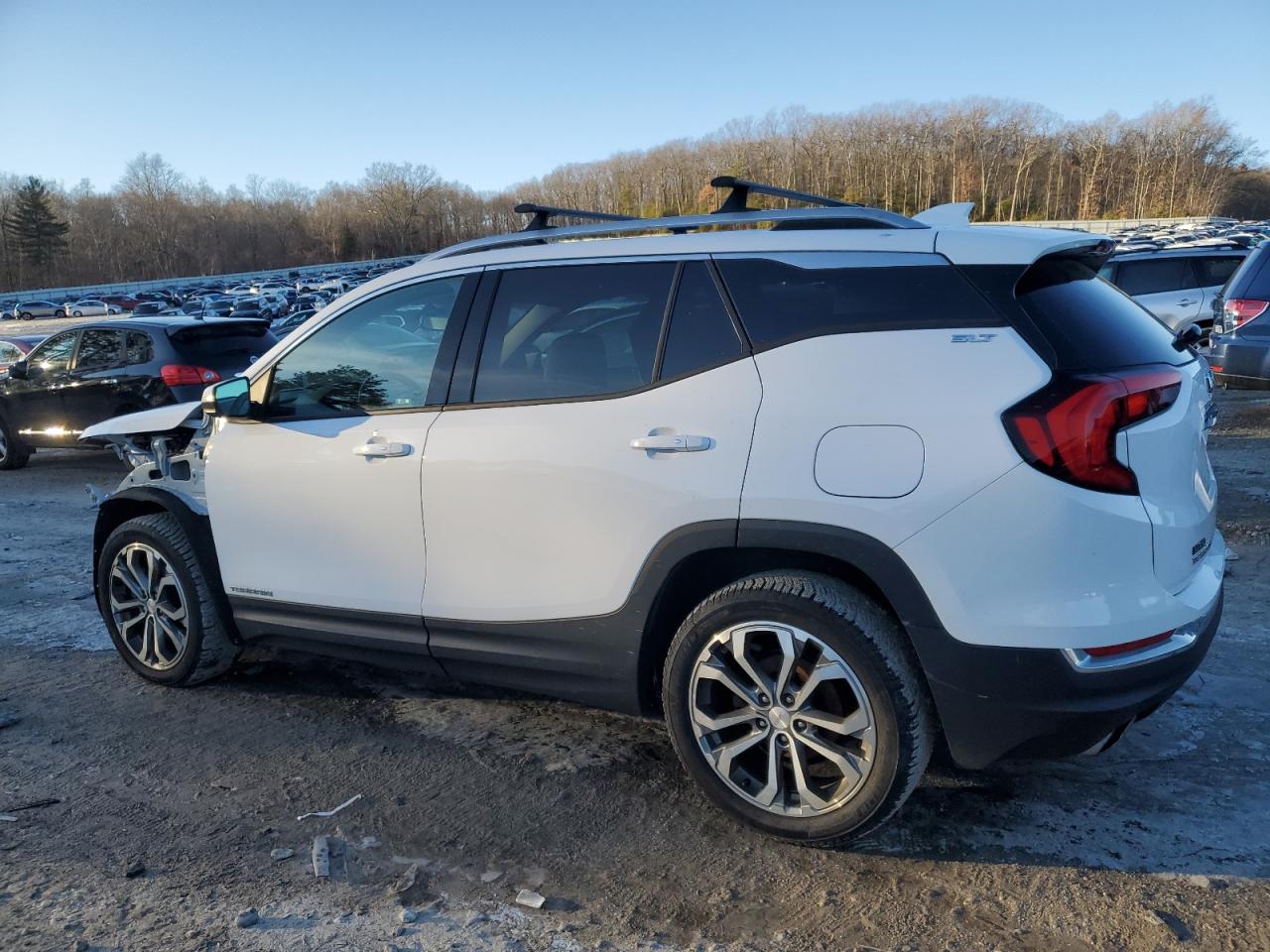 2019 GMC Terrain - Image 2