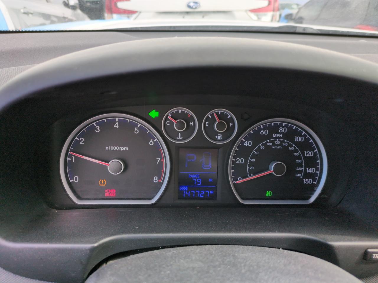 2012 Hyundai Elantra - Image 9