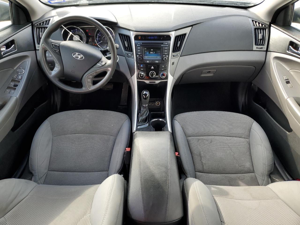 2014 Hyundai Sonata - Image 8