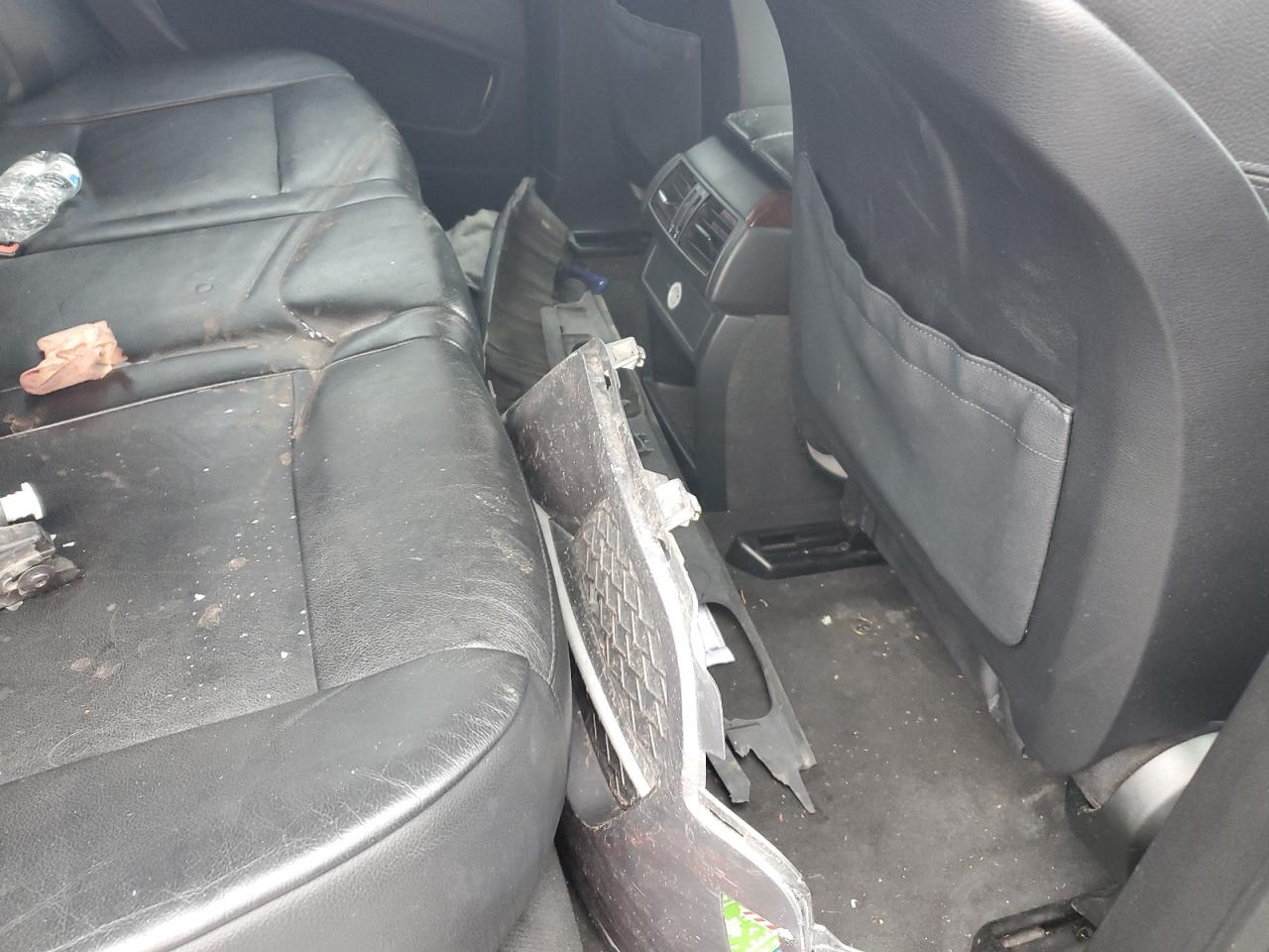 2011 BMW X5 - Image 13