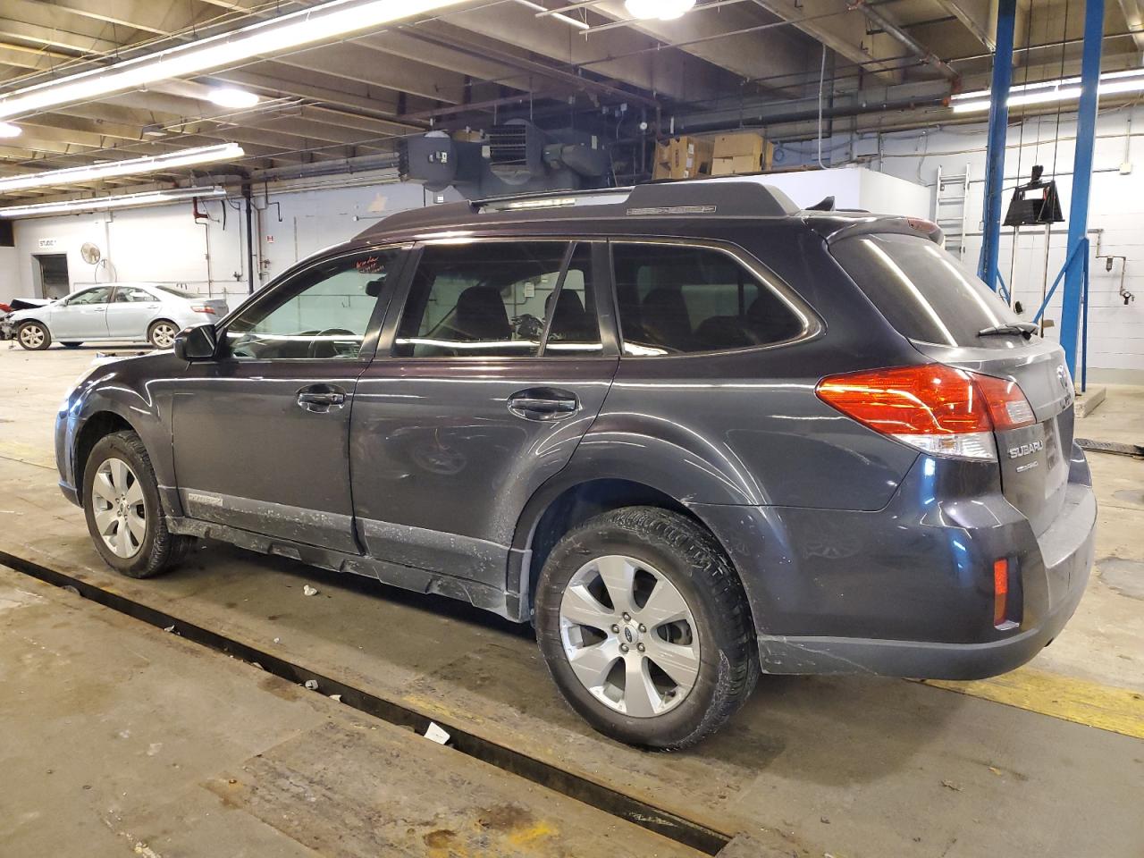 2012 Subaru Outback - Image 2