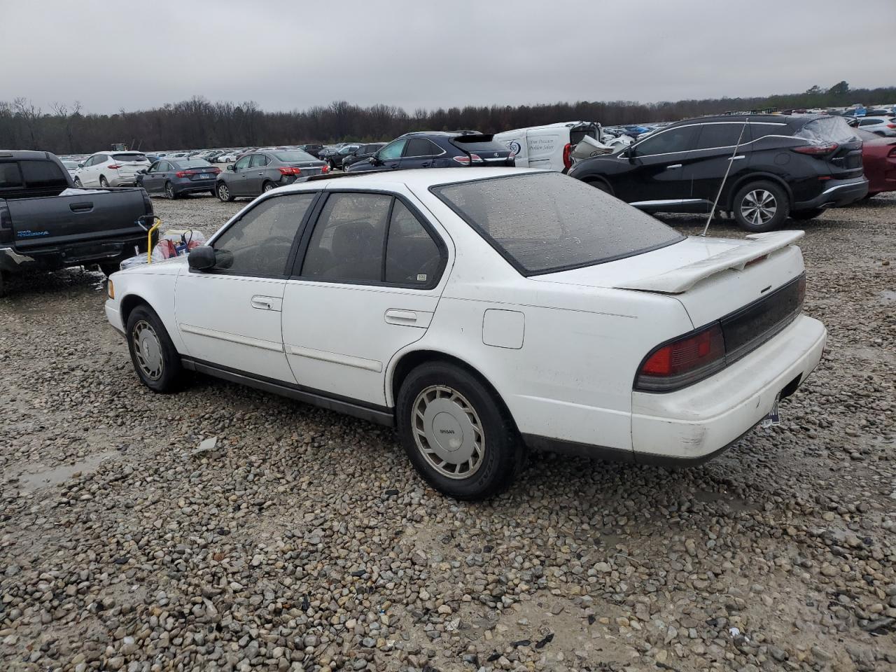 1990 Nissan Maxima - Image 2