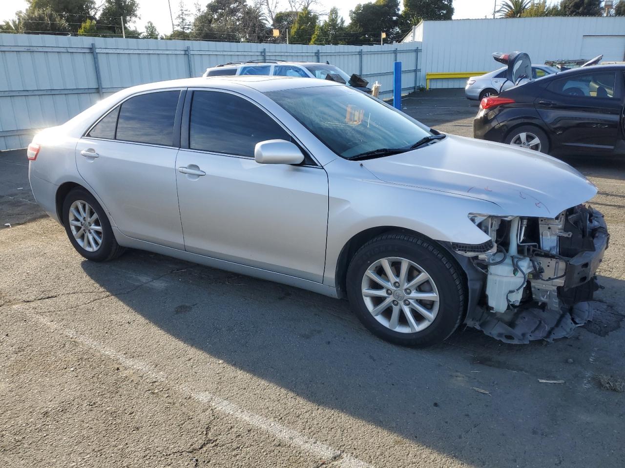 2011 Toyota Camry - Image 4