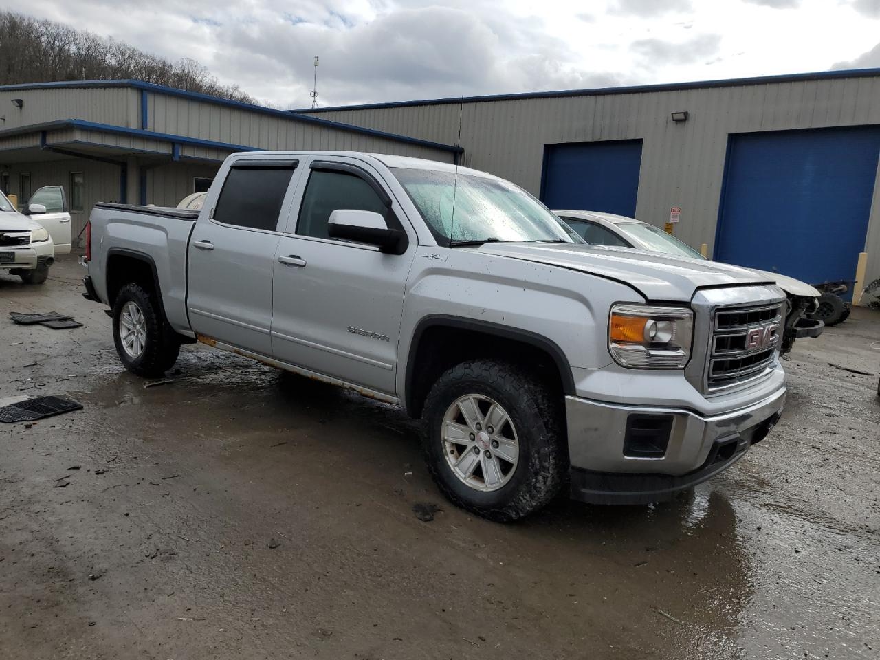 2014 GMC Sierra - Image 4