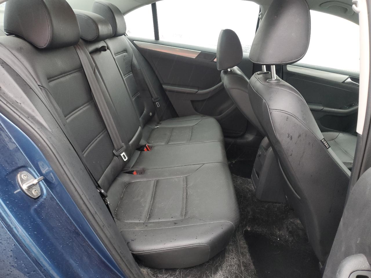 2017 Volkswagen Jetta - Image 10