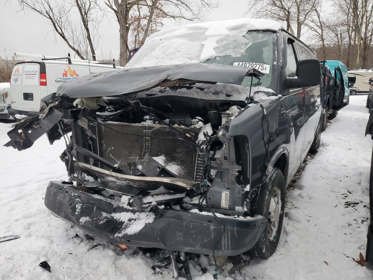 2017 Chevrolet Express G2500 na sprzedaż w West Warren, MA - Front End