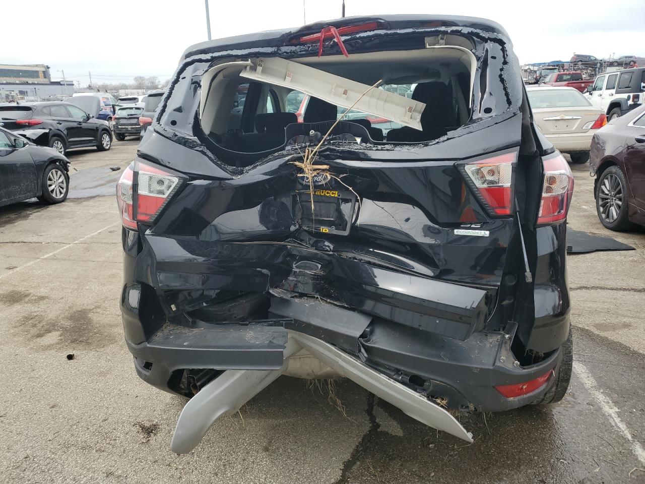 1FMCU0GD8JUC02519 FORD ESCAPE 2018