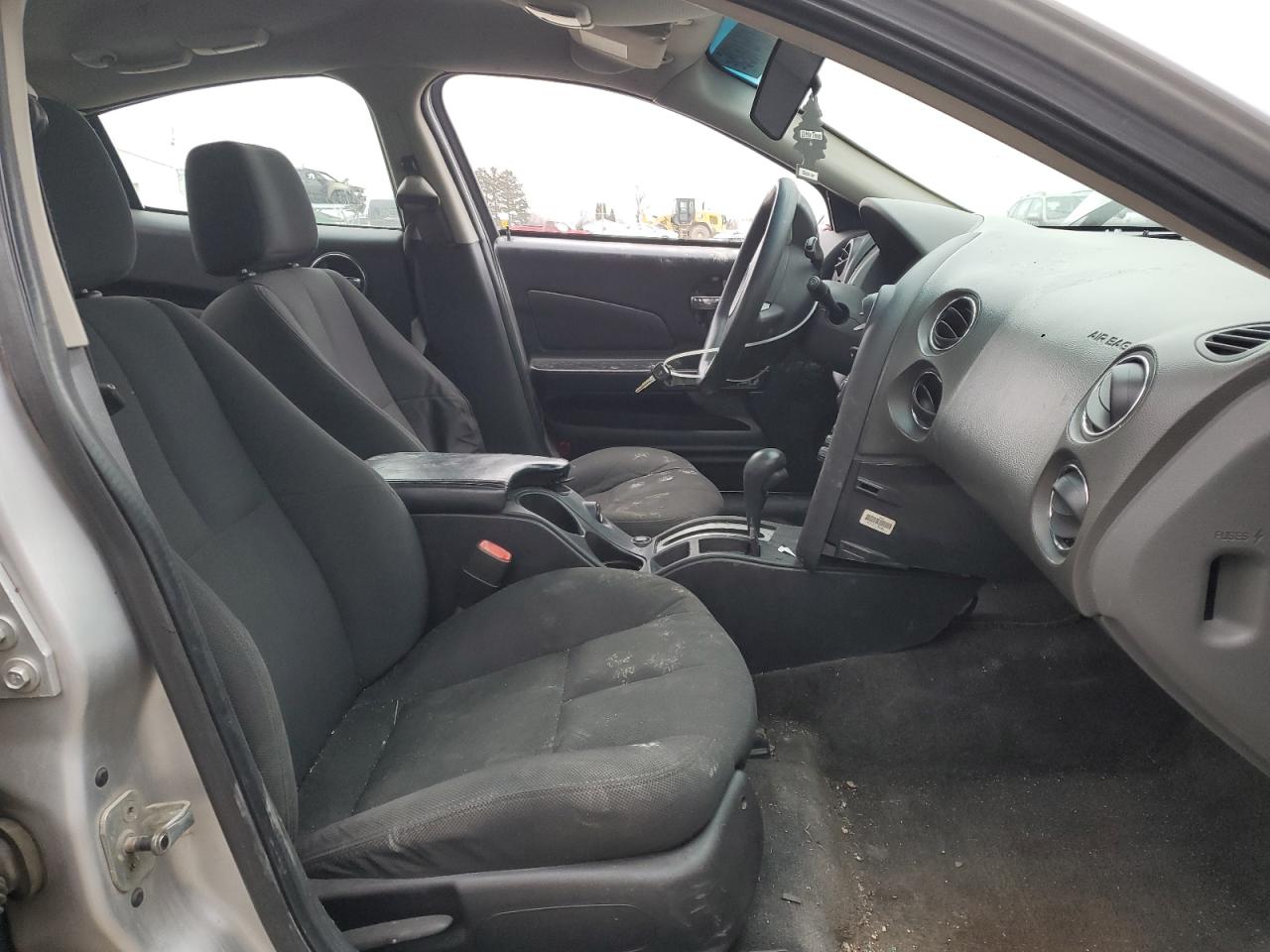 2005 Pontiac Grand Prix - Image 7