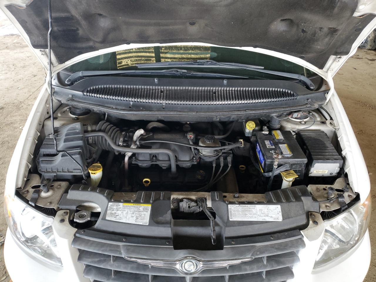 2006 Chrysler Town & Country - Image 12