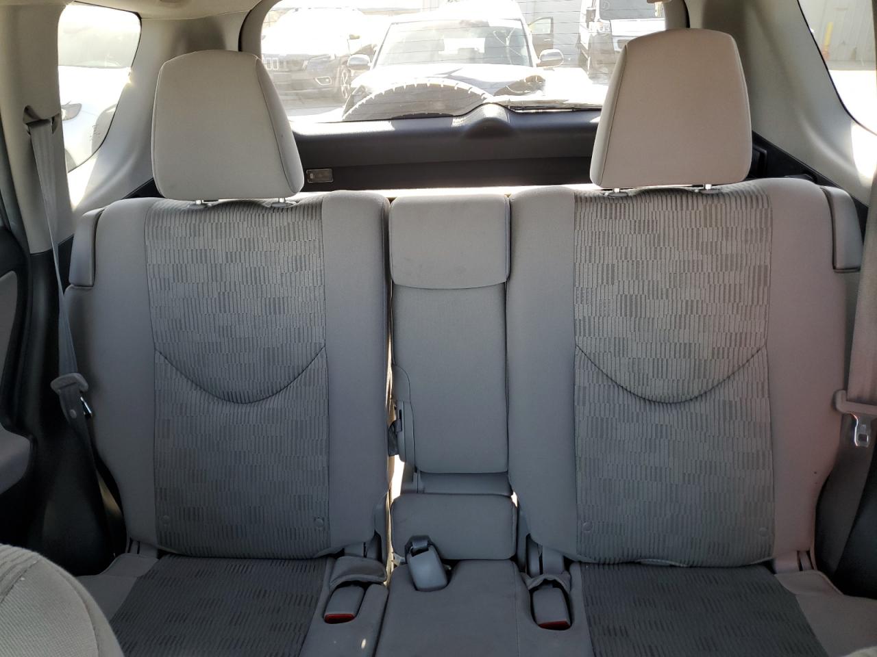 2012 Toyota RAV 4 - Image 10