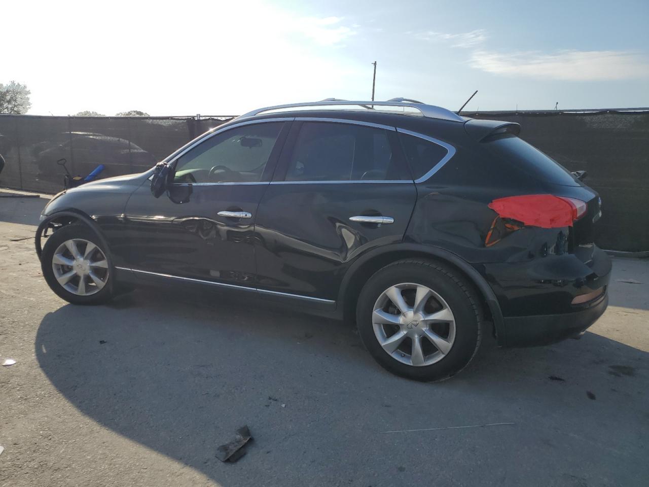 2009 Infiniti EX - Image 2