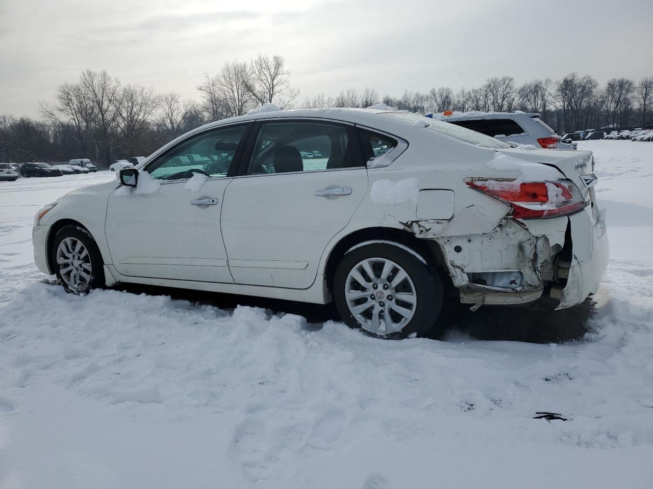 2015 Nissan Altima - Image 2