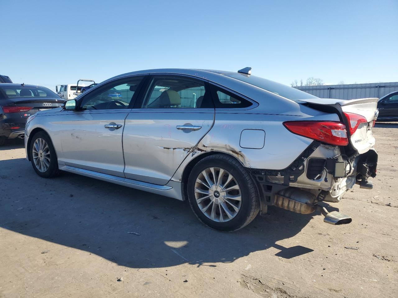 2015 Hyundai Sonata - Image 2