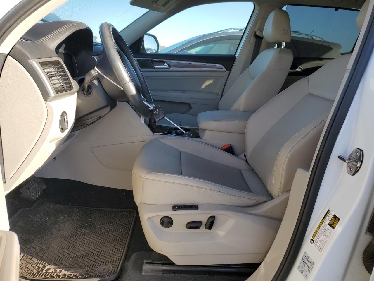 2020 Volkswagen Atlas - Image 7