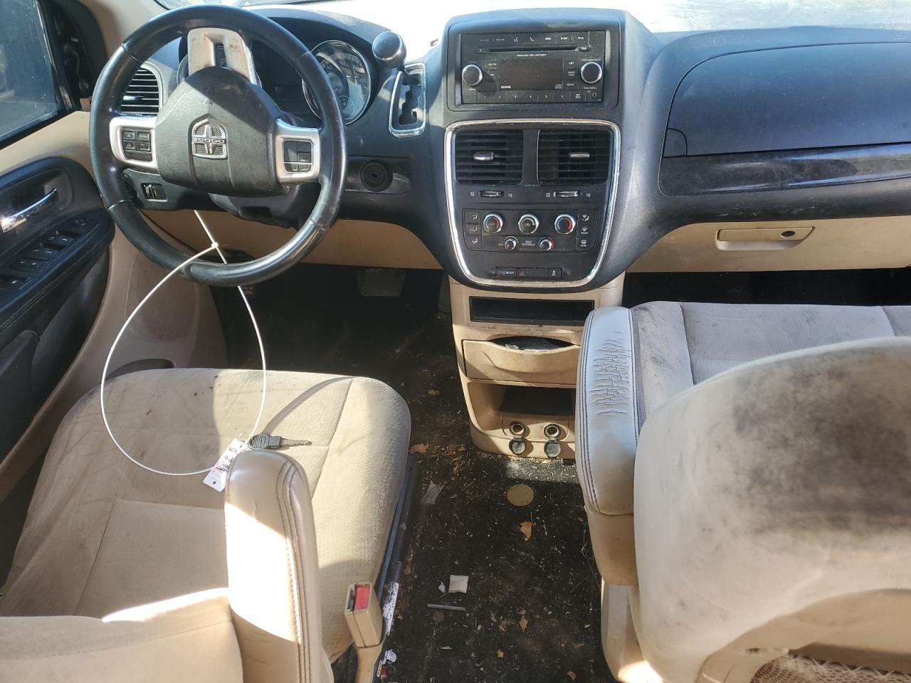 2015 Dodge Caravan - Image 8