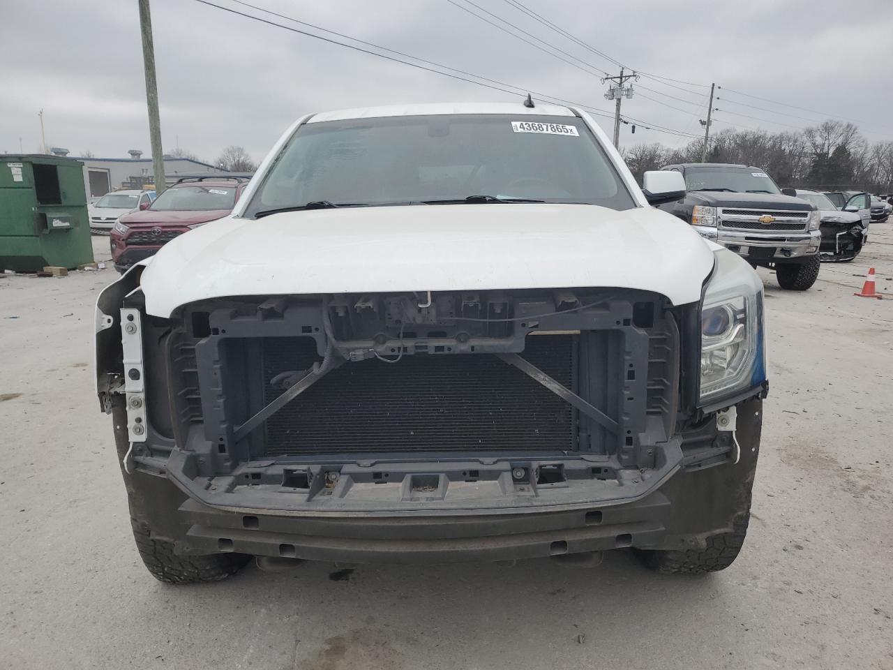 2015 GMC Yukon - Image 5