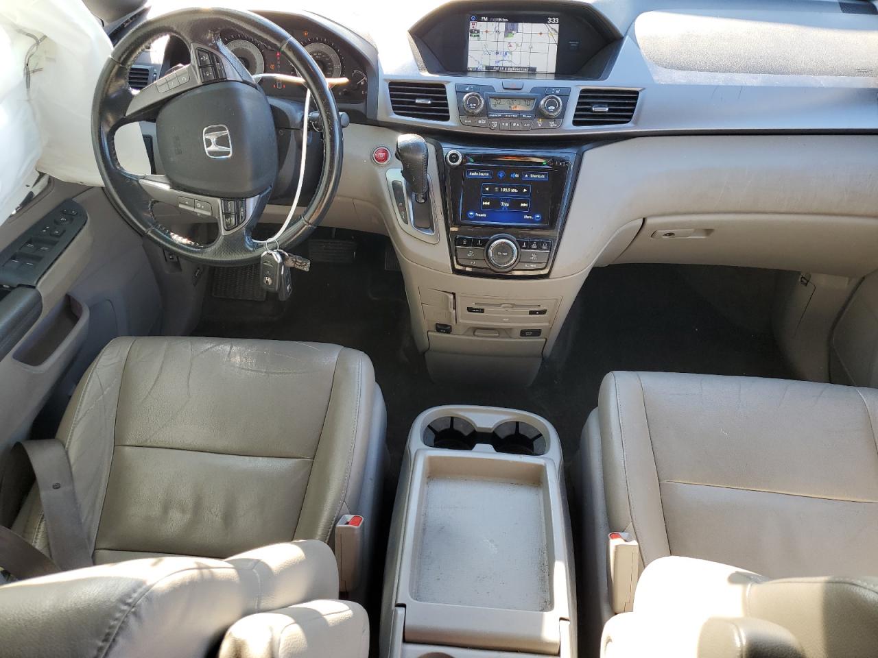 2015 Honda Odyssey - Image 8