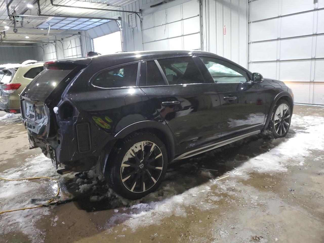 2016 Volvo V60 - Image 3