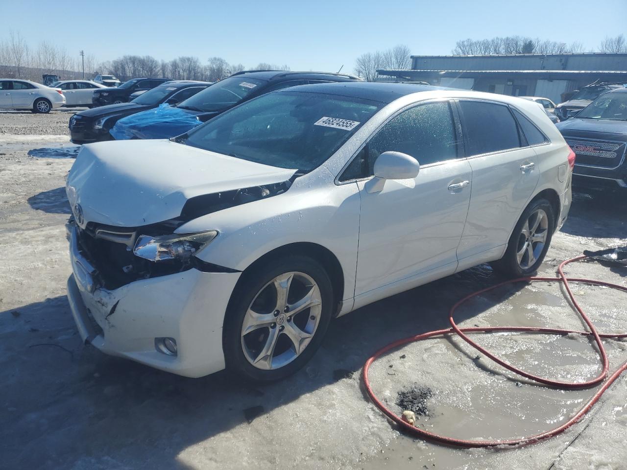 2010 Toyota Venza - Image 1