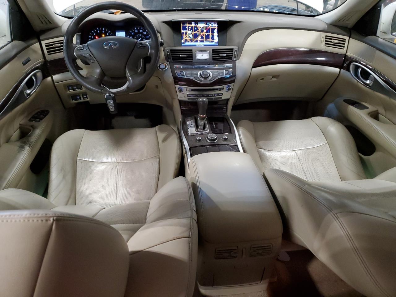 2013 Infiniti M - Image 8