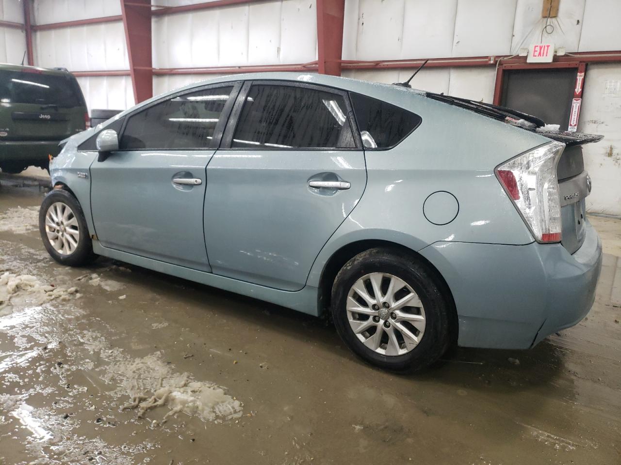2014 Toyota Prius - Image 2