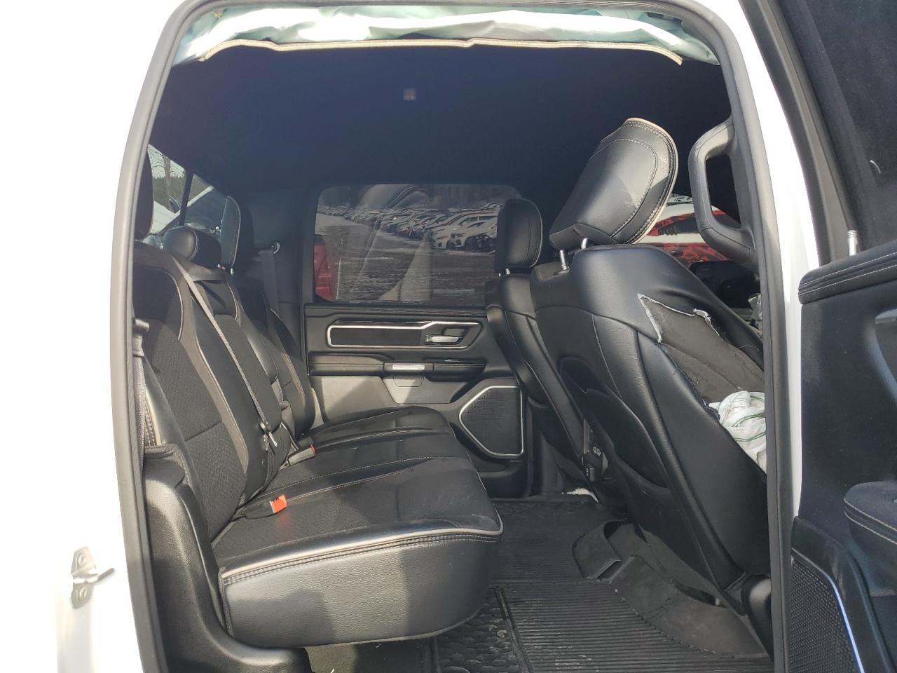 2020 RAM 1500 - Image 10