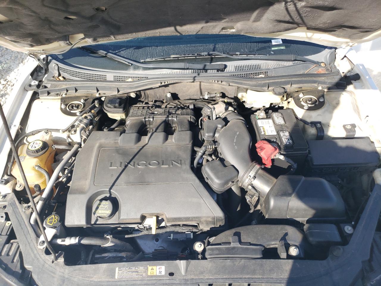 2009 Lincoln MKZ - Image 11