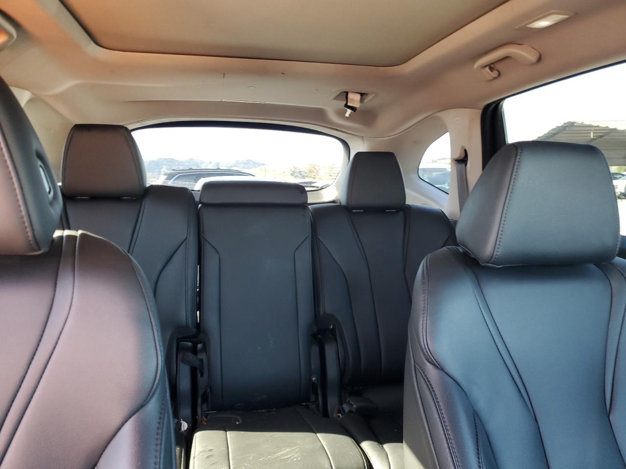 2022 Acura MDX - Image 10