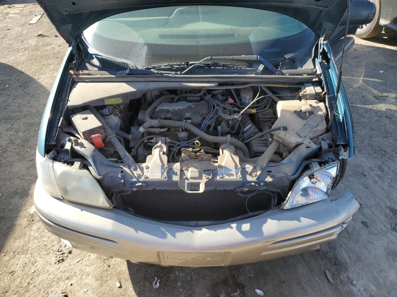 2003 Pontiac Montana - Image 12