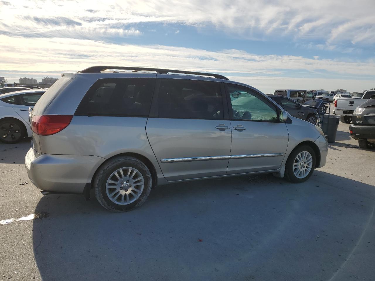 2007 Toyota Sienna - Image 3