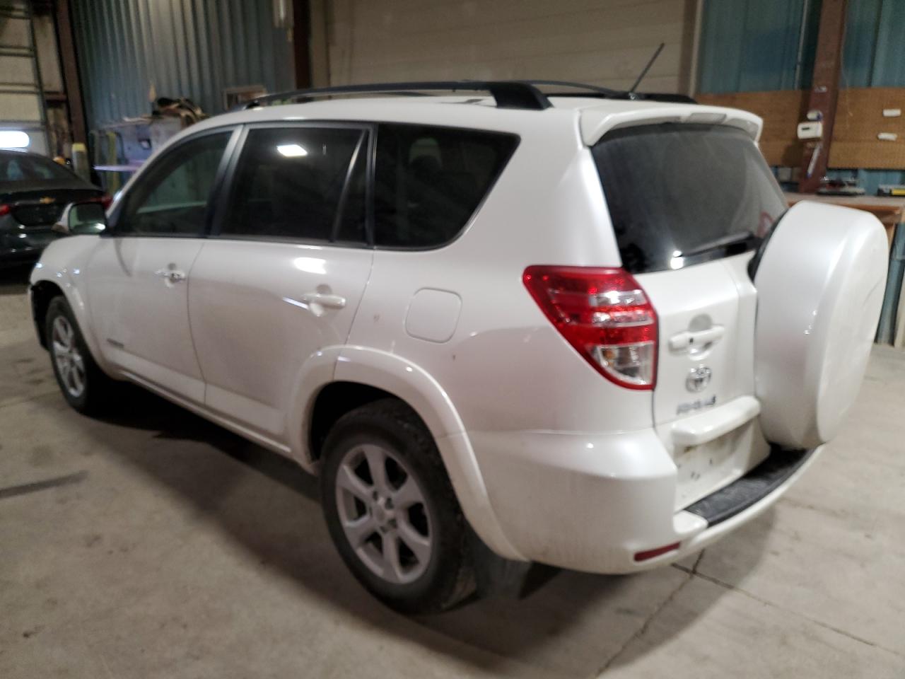 2012 Toyota RAV 4 - Image 2