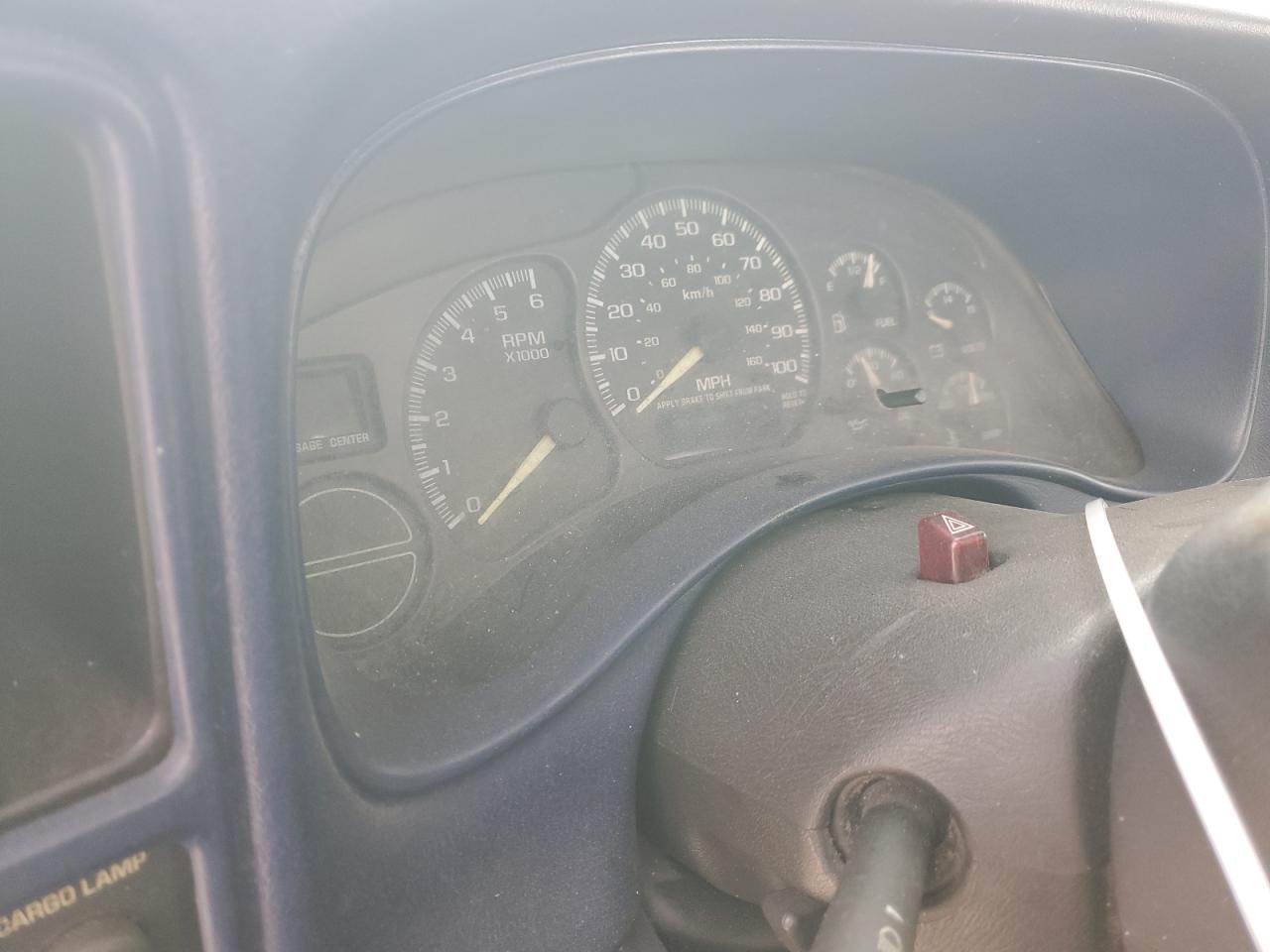 2001 Chevrolet Silverado - Image 9