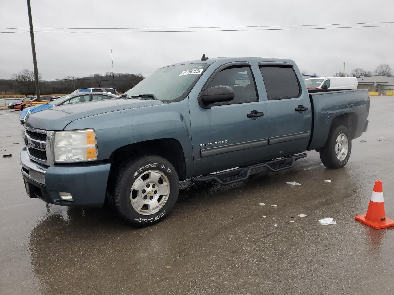2011 Chevrolet Silverado - Image 1
