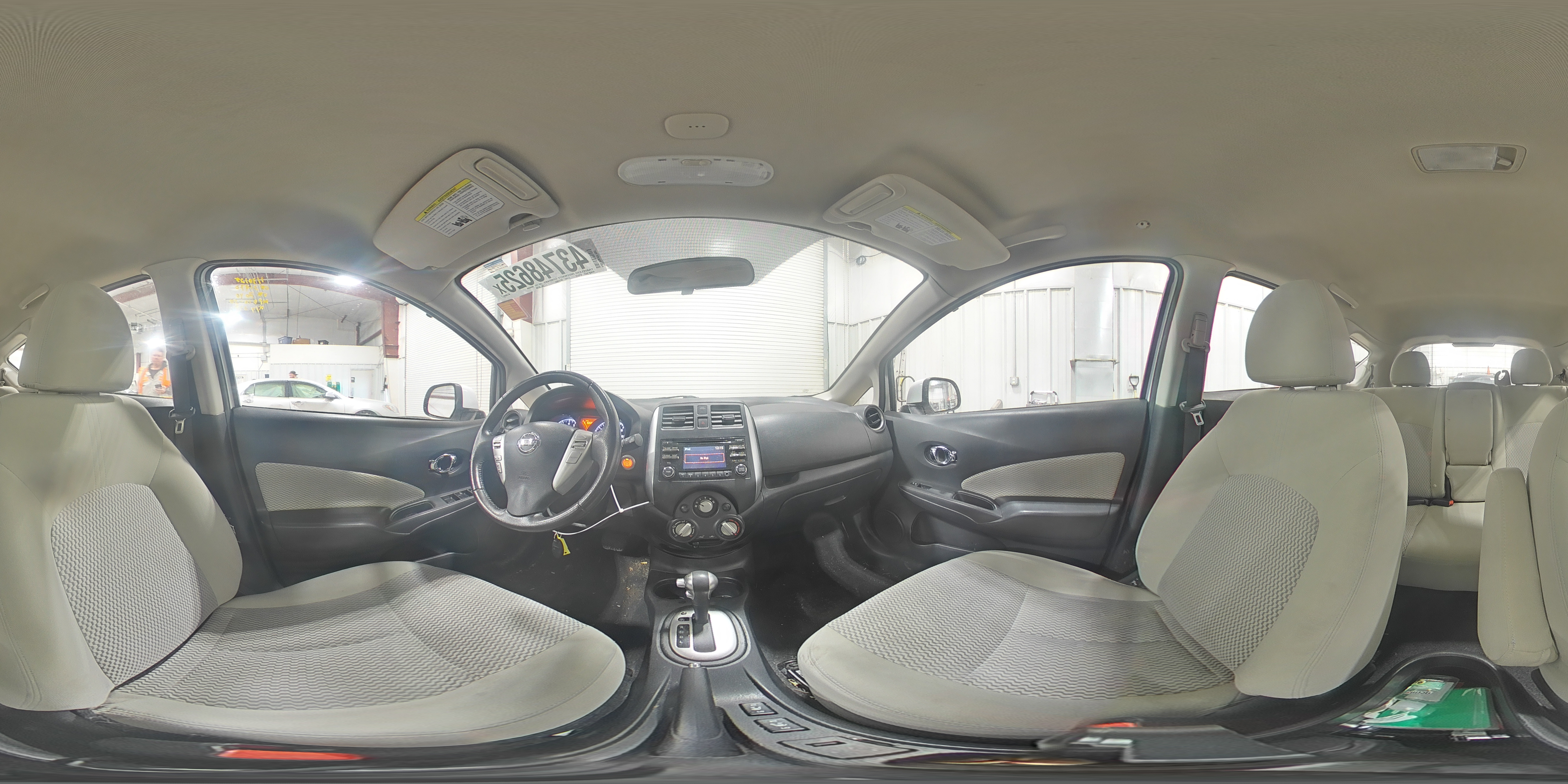2014 Nissan Versa - Image 13