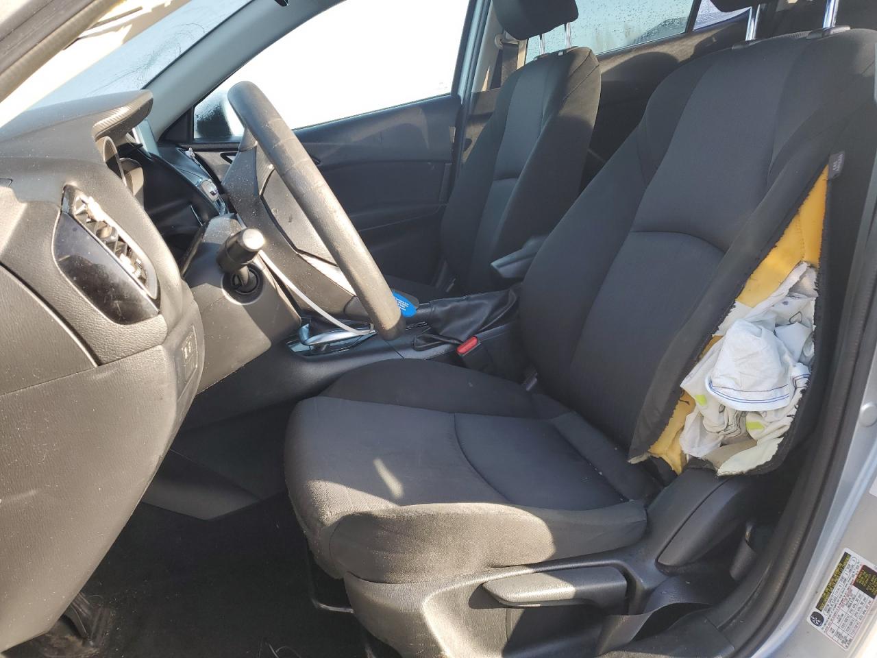 2015 Mazda 3 - Image 7