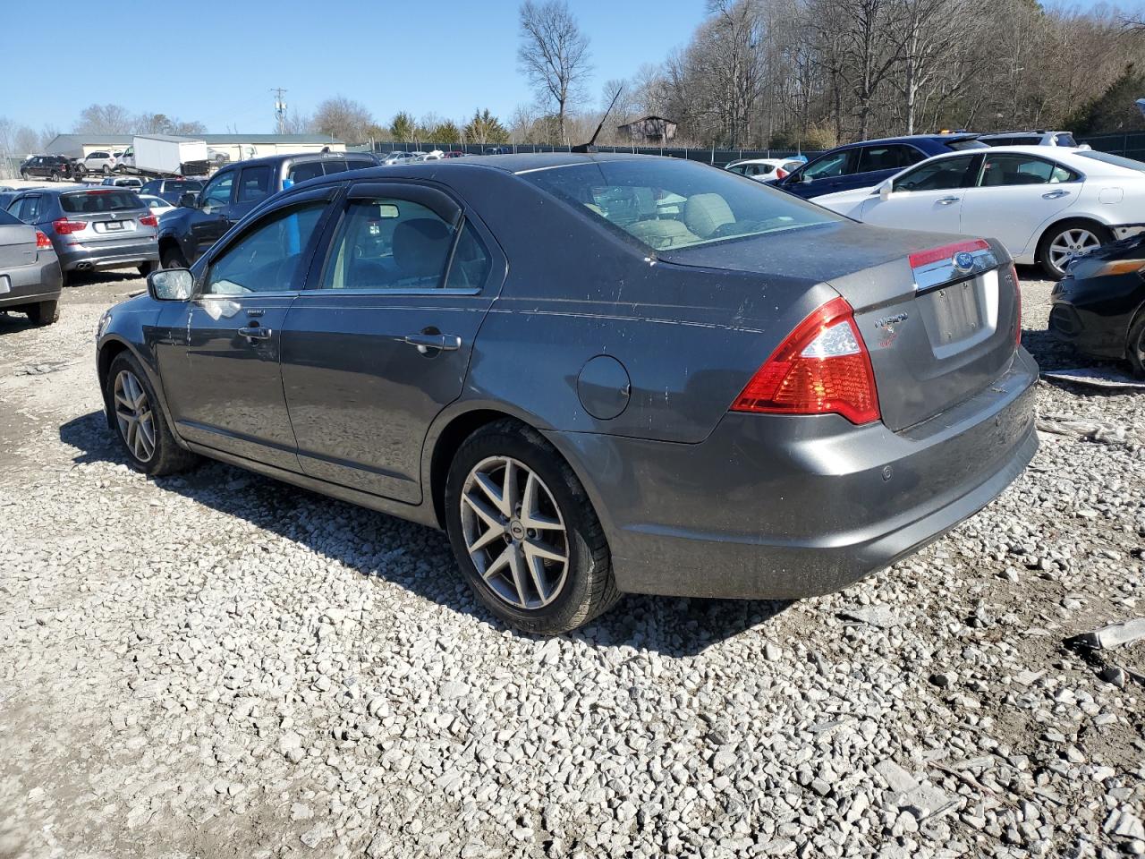 2011 Ford Fusion - Image 2