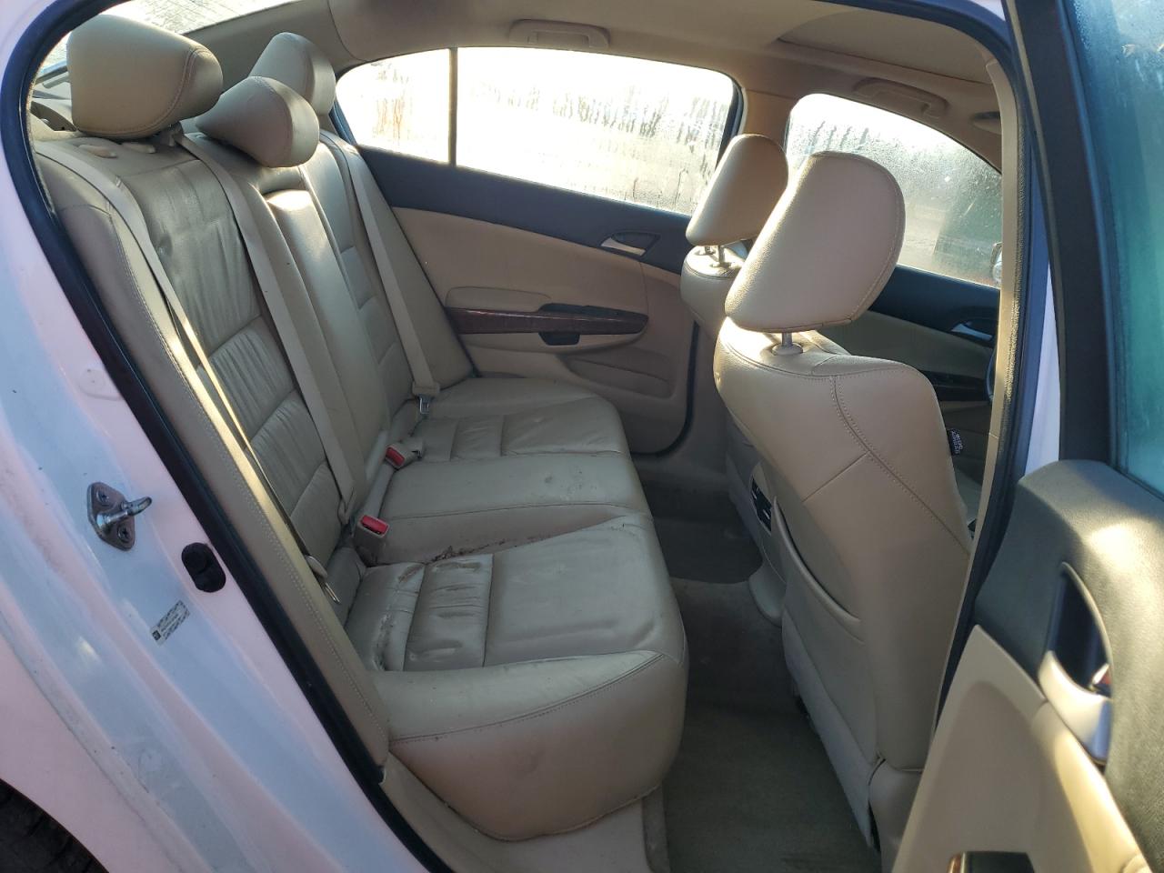 2012 Honda Accord - Image 10