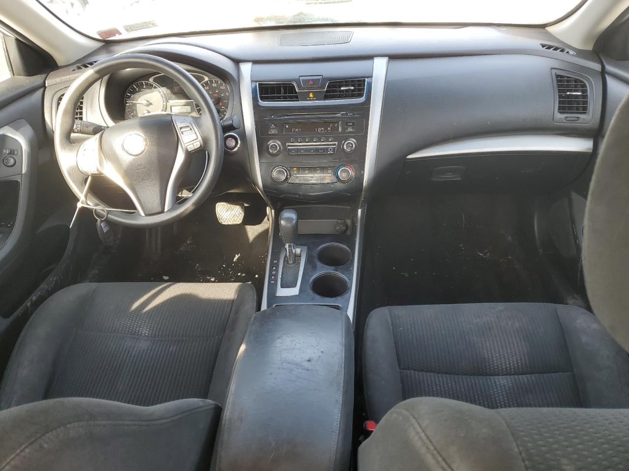 2015 Nissan Altima - Image 8