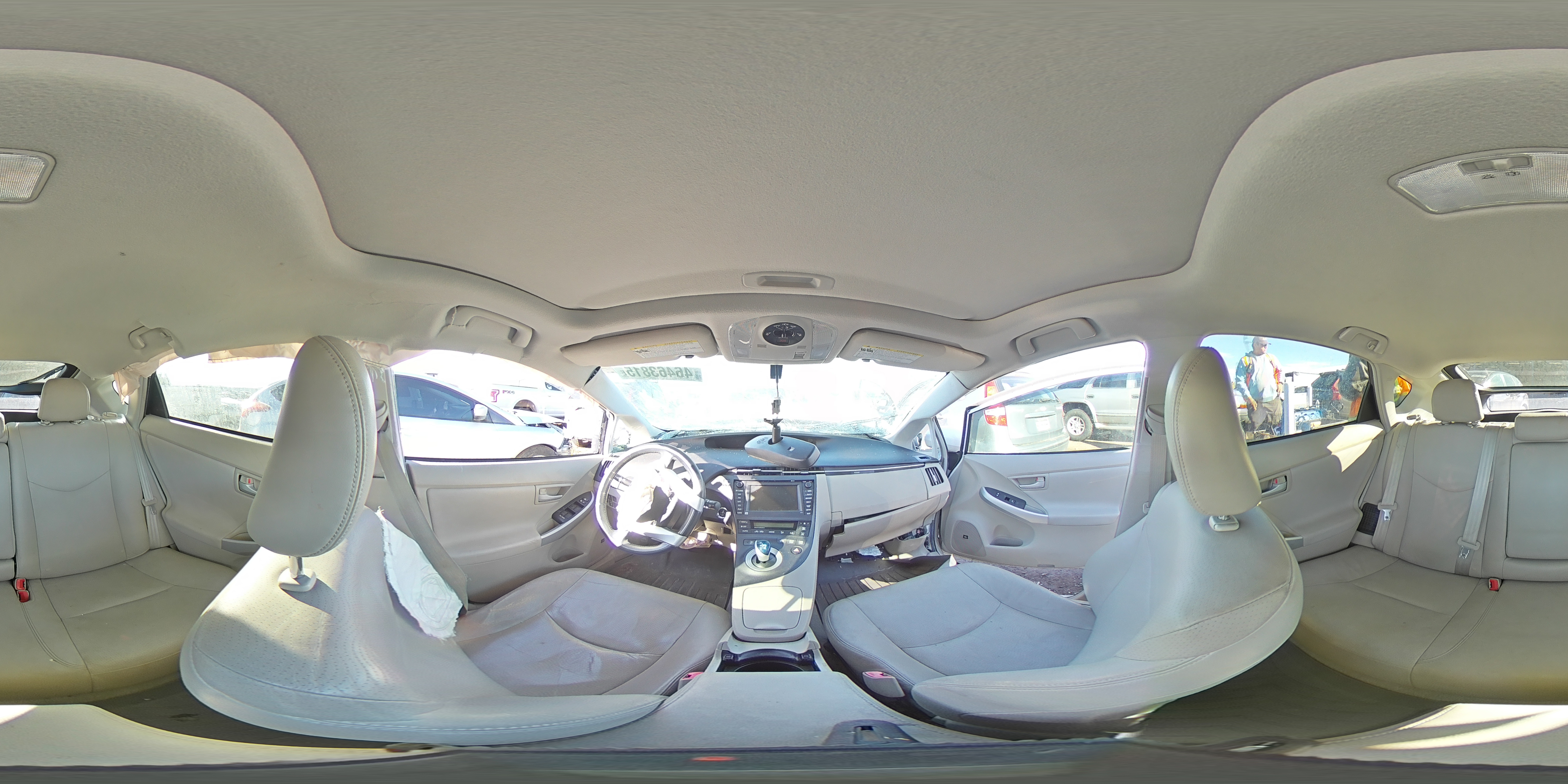 2011 Toyota Prius - Image 12