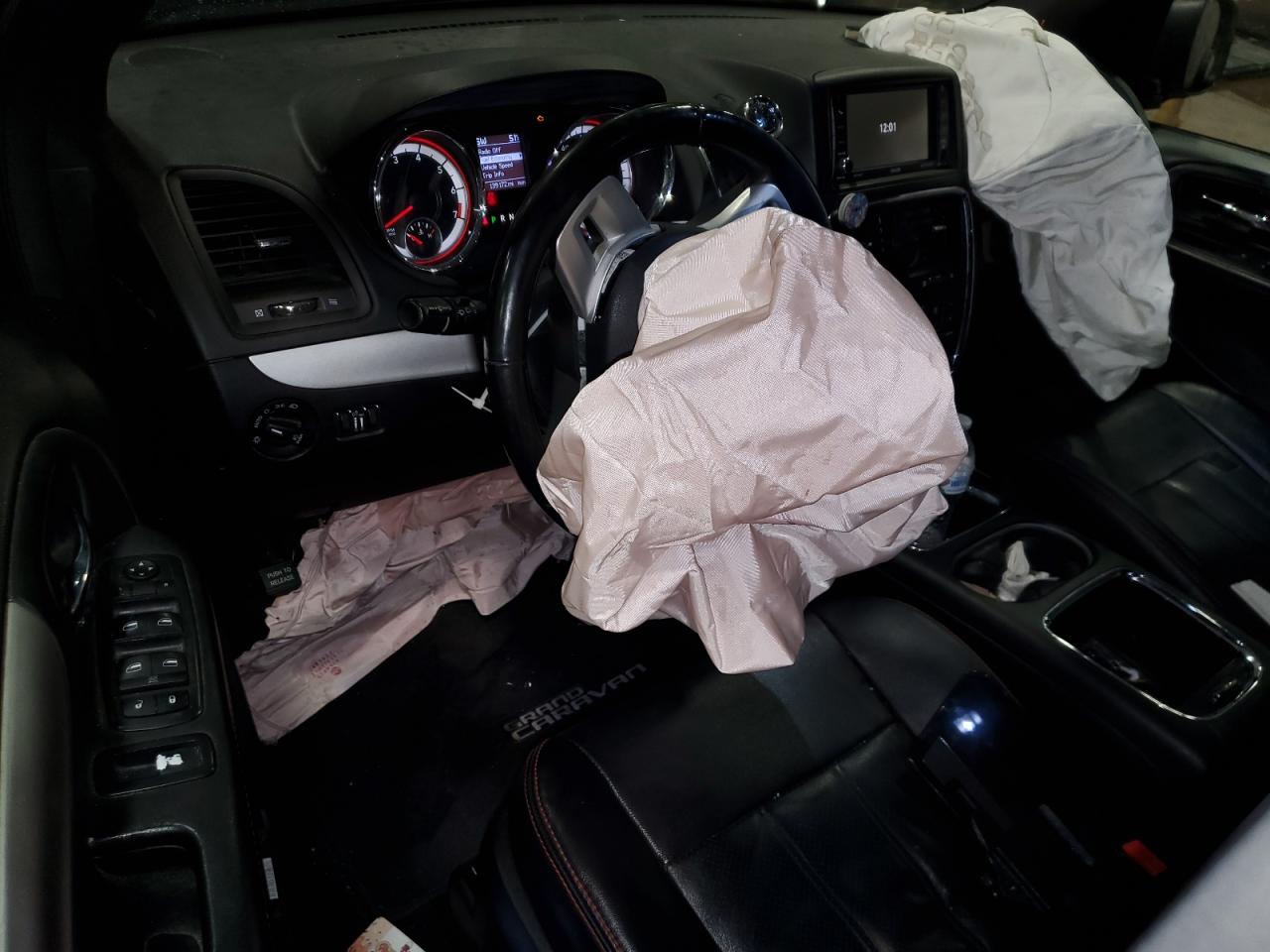 2017 Dodge Caravan - Image 8